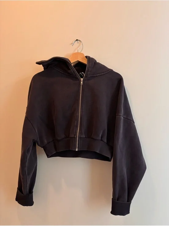 Entire Studios Navy Zip-Up Hoodie with Silver Zipper

X small - Picture 3 of 4